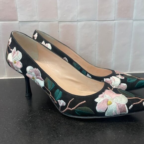 Stunning Kate Spade NY Black Velvet Suede Floral Embroidery Pumps Heels Size 7.5 - Picture 4 of 10